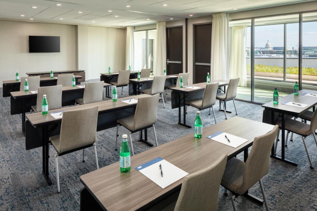 Holiday Inn Express Washington Dc Downtown By Ihg Экстерьер фото