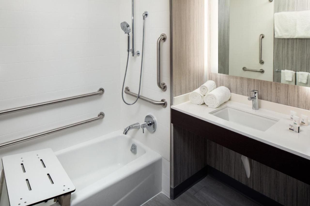 Holiday Inn Express Washington Dc Downtown By Ihg Экстерьер фото